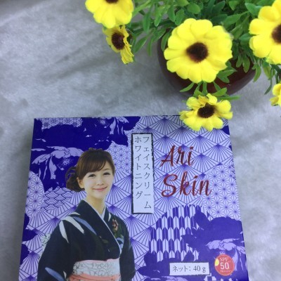 KEM ARI SKIN XANH